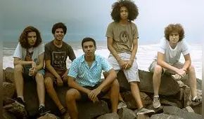 Revoluzion Reggae lanza su primera producción "Despierta"