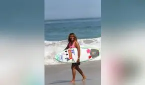Analí Gómez: "Mi mamá me metió a un internado de monjas para que dejara el surf"