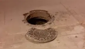 Vecinos reportaron la presencia de un buzón abierto en Surco