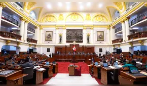 Pleno del Congreso guardó minuto de silencio por víctimas de Fiori 
