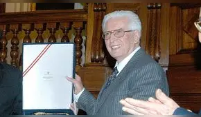 Javier Alva Orlandini: ministro de Justicia resalta labor del fundador de Acción Popular