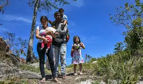 Extraños tocan a tu puerta, por Nancy Arellano