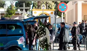 "Adiós, Julen", vecinos del menor se despiden de él en El Palo [VIDEO]