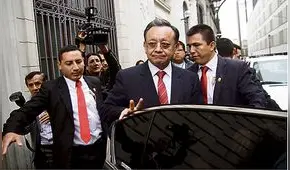 Las notas del Contralor Edgar Alarcón cuando estudió en la Unsa