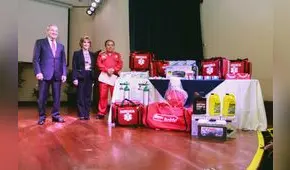 San Borja: municipalidad entrega equipos y material médico por 13 mil soles a bomberos