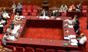 Prohibirán conducir moto lineal con uno o más acompañantes