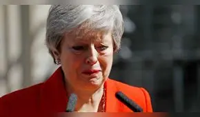 Tras las lágrimas de Theresa May, empieza la disputa por su cargo 