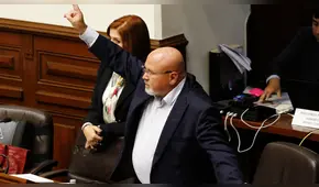 Carlos Bruce niega haberle ofrecido obras a Marita Herrera y Moisés Mamani