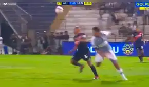 Alianza Lima: Egidio Arévalo Ríos le hizo un ‘sombrerito’ a Rinaldo Cruzado [VIDEO]