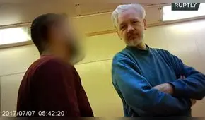 Julian Assange es captado en cárcel de Londres