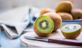 Conoce y consume 7 alimentos que te limpian y deshinchan