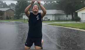 Twitter: Joven hace peculiar ofrenda para 'aplacar la ira' del huracán Irma y se vuelve viral [VIDEO]