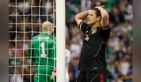 ‘Chicharito’ Hernández causa polémica en redes sociales tras anunciar que volverá a ser padre