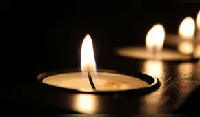 Arzobispo de París tras incendio en Notre Dame: “Pongan una vela en sus ventanas”