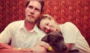 Kaley Cuoco decide convivir con su esposo, tras más de un año de matrimonio 