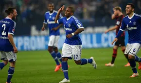 Schalke 04 recordó el ‘gol de la década’ que anotó Jefferson Farfán [VIDEO]