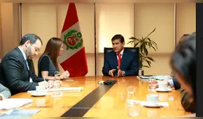 Ministro Morán se comprometió a intensificar labores para captura de Alan Azizollahoff