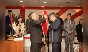 Werner Salcedo lanza promesas tras juramentación atípica en Cusco