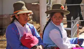 Programas radiales en quechua y español llegan a comunidades rurales para frenar la violencia de género Programas radiales en quechua y español llegan a comunidades rurales para frenar la violencia de género