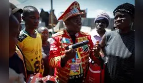 El rey de los condones de África: “Aquí todos los días se viola y aparece un nuevo caso de VIH”