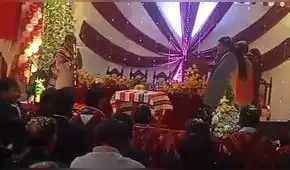 Alcalde municipal en Cusco juramentó a sus regidores “por Dios y por la plata”