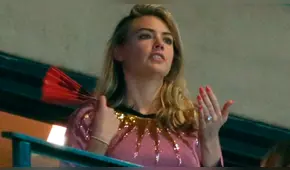 Kate Upton posaba en topless hasta que algo salió mal [FOTOS]