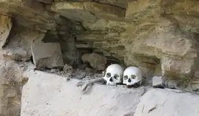 Farallones, pinturas rupestres y camino inca a una hora del Cusco [VIDEO]