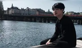 Park Jimin de BTS disfruta de sus vacaciones en París y Hawaii