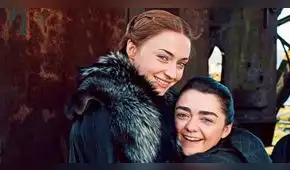 Filtran fotos de actriz de ‘Game of Thrones’ en topless en una isla europea