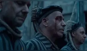 Integrantes de Rammstein generan polémica interpretando a víctimas de nazis en videoclip