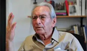 Explorando la vida de Julio Cotler Explorando la vida de Julio Cotler