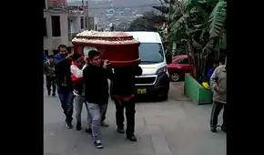 Familiares de obrero electrocutado reclaman pago de seguro [VIDEO]