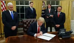 Donald Trump retira a Estados Unidos del TPP | VIDEO 