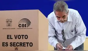 Ecuador elige autoridades locales entre confusión y retrasos al votar