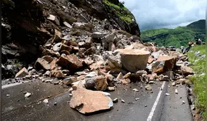 Huaicos en Perú: deslizamiento de rocas bloquea la autopista Chiclayo-Chota [VIDEO]