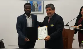 Johnnier Montaño recibió la nacionalidad peruana y es ahora un compatriota más  