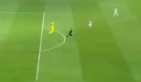 Arquero ve la roja a los 12 segundos por agarrar el balón fuera del área en partido de la liga turca [VIDEO]