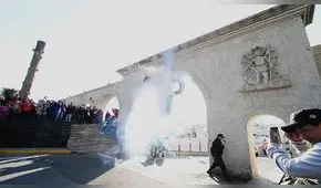 Arequipa: Judas dio con palo a Cáceres Llica y otros políticos en su testamento [VIDEO]