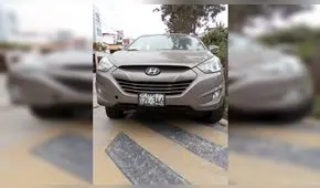 #YoDenuncio: conductor estaciona camioneta en espacio prohibido