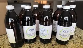 Argentina: juez ordena a clínica aplicar dióxido de cloro a paciente con COVD-19