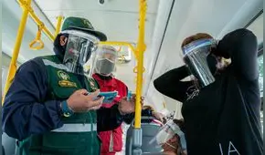 Arequipa: pasajeros sin protector facial serán retirados del transporte