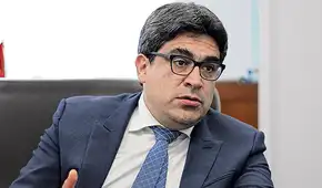 Martín Benavides, exministro de Educación, niega haber sido vacunado Martín Benavides, exministro de Educación, niega haber sido vacunado