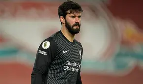 Los tremendos bloopers de Alisson en el Liverpool vs. Manchester City
