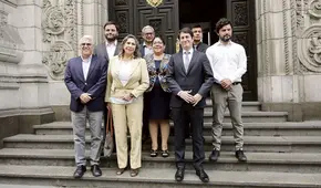 Bancada del Partido Morado firma documento que rechaza haber recibido vacuna 