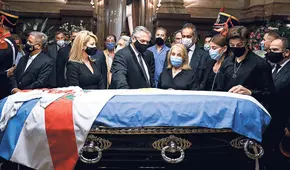 Rinden honores al expresidente argentino Carlos Saúl Menem