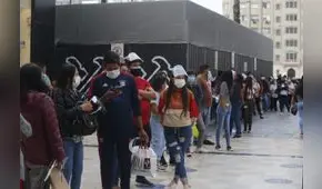 Día de la Madre: largas colas en Centro Cívico pese a la pandemia de COVID-19