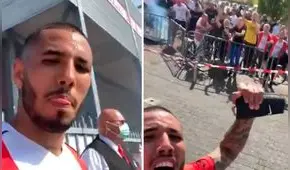 Sergio Peña celebró con los hinchas su hat-trick y victoria del FC Emmen