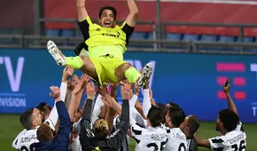 El festejo de Gianluigi Buffon tras ganar su último título con la Juventus