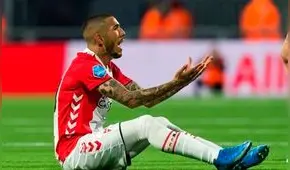 Sergio Peña falló penal decisivo y FC Emmen descendió en la Eredivisie