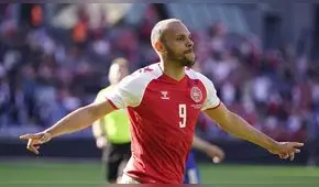 Braithwaite falla gol solo, pero se redime con el tanto del 4-0 en el Dinamarca vs. Gales